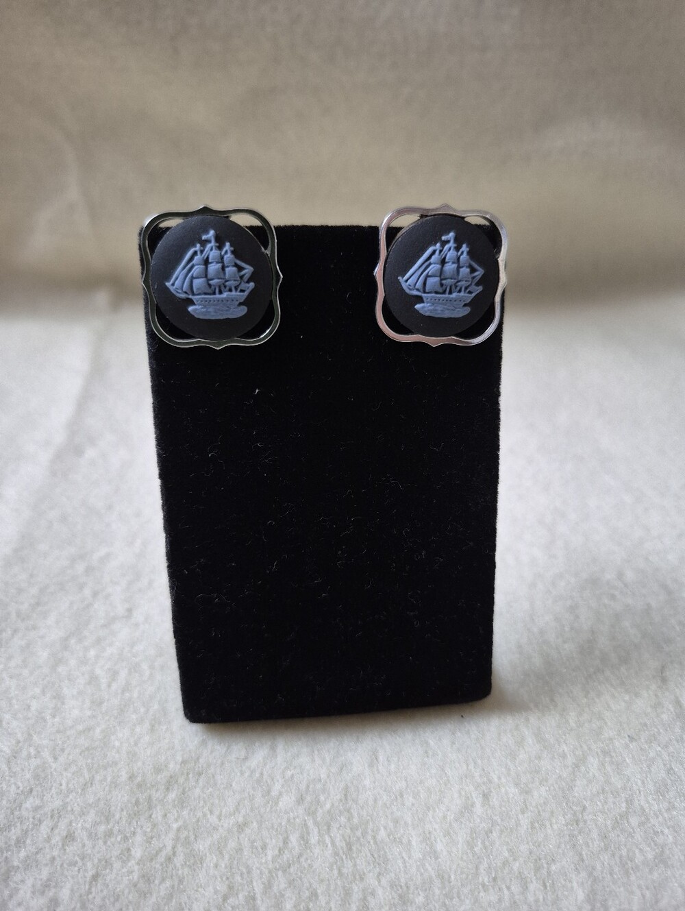 Wedgwood Jasperware Cufflinks Light Blue Ship Cameo Vintage Silver Tone Men's
